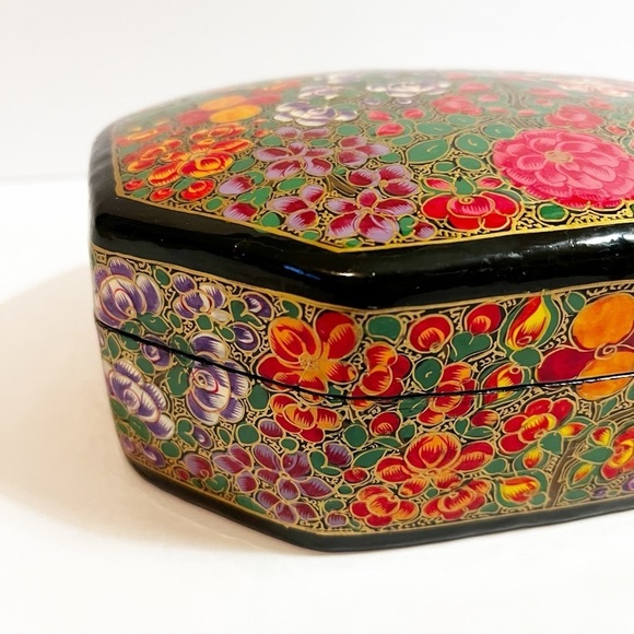 Handcrafted Lacquer Kashmir Paper Mache Trinket Box India Floral Velvet Lined - Picture 4 of 14